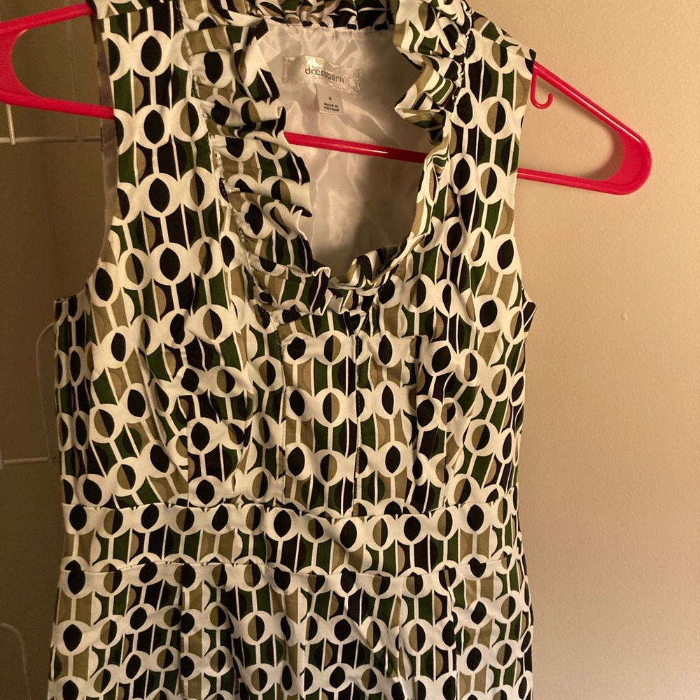 Really cute size 4 dress